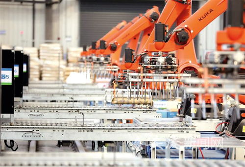 智造拔節(jié)勢如虹 2025年全市規(guī)上工業(yè)企業(yè)近2000戶，服裝產(chǎn)業(yè)轉(zhuǎn)型升級(jí)引領(lǐng)高質(zhì)量發(fā)展